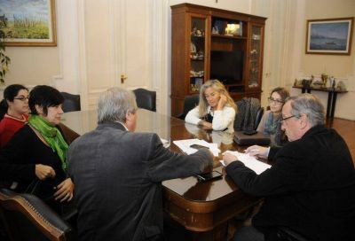Renovaron el convenio para avanzar con los trabajos en el Languey�