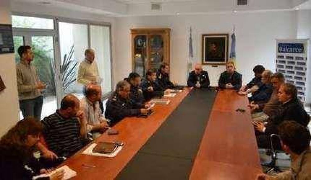 Echeverr�a particip� del lanzamiento oficial del Desaf�o Eco