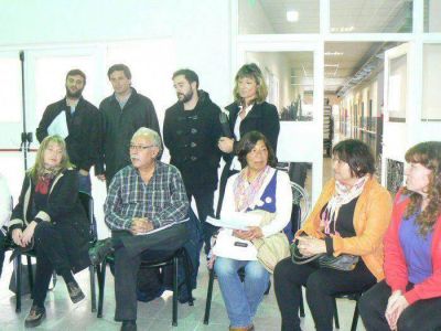 El s�bado inauguran la Escuela 502, con el ministro Sileoni: esperan a An�bal Fern�ndez