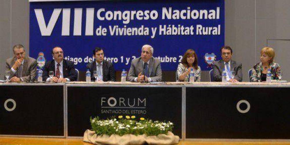El Intendente de la capital, Hugo Infante, recibi� a sus dirigentes