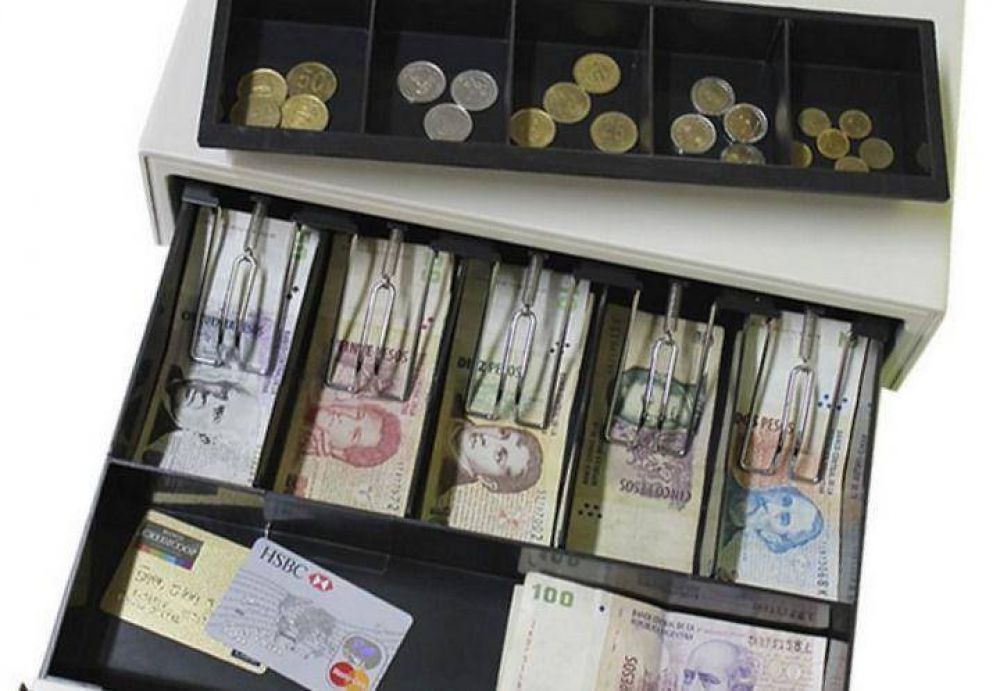 Sospechan que una empleada rob� m�s de $100 mil