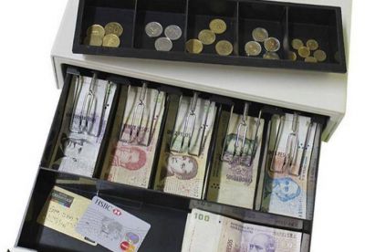 Sospechan que una empleada rob� m�s de $100 mil