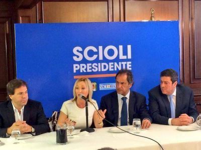M�nica L�pez al sciolismo
