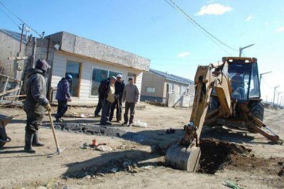 Iniciaron los trabajos para dotar de infraestructura b�sica a seis barrios informales en margen sur