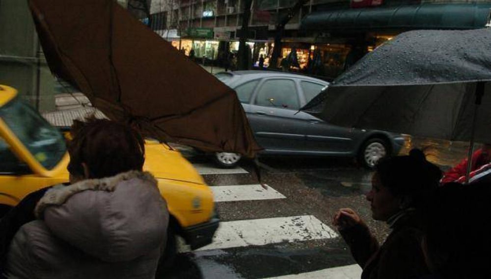 Alerta por fuertes vientos en C�rdoba