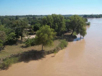Encontraron sin vida a uno de los j�venes en el rio Bermejo