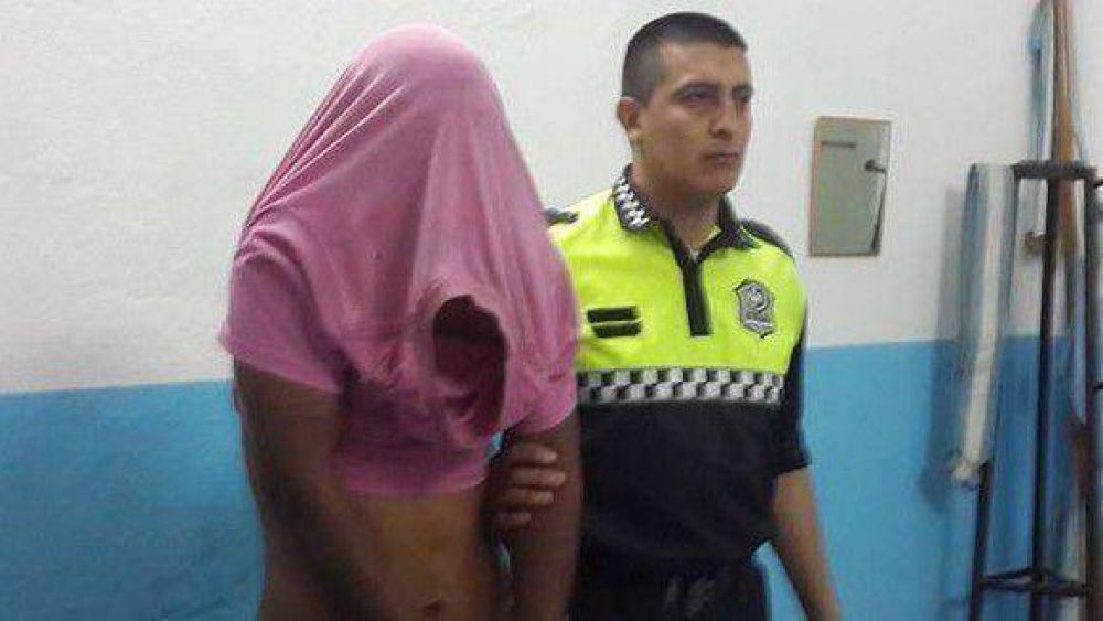 Detienen a un sujeto por intento de arrebato de un celular