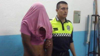 Detienen a un sujeto por intento de arrebato de un celular