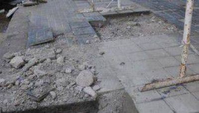 Comuneros K denunciaron �contrataci�n escandalosa� por reparaci�n de veredas
