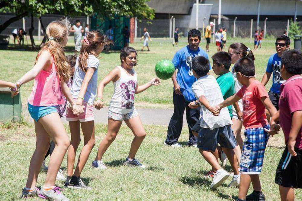 Abri� la inscripci�n para la Colonia Deportiva de Verano 2016 en la Ciudad