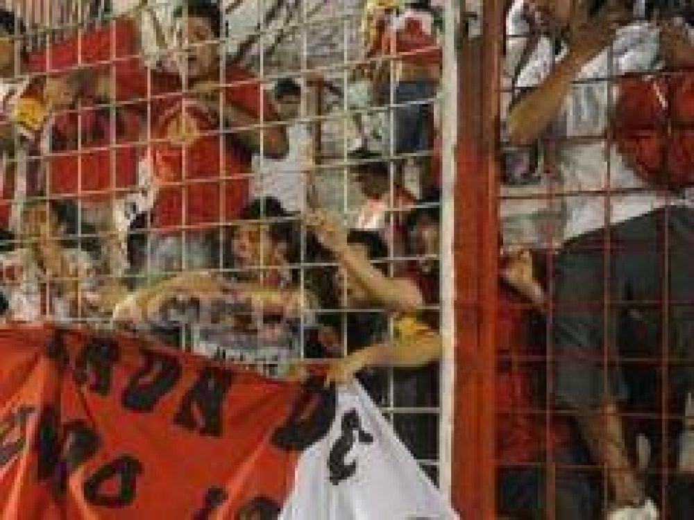 Fueron a ver ganar a San Mart�n, no se dio y explotaron los violentos