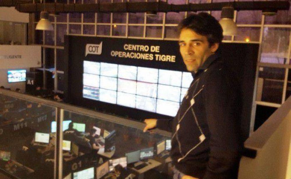 DENUNCIA DE L�PEZ POR EMPLEADOS MUNICIPALES
