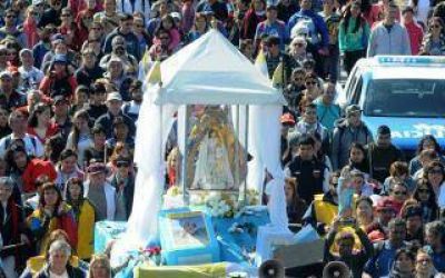 Peregrinaci�n a Luj�n: Multitudinaria misa en las puertas de la Bas�lica