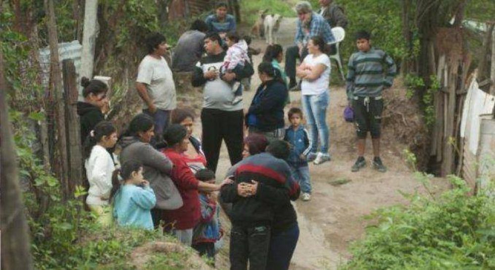 Ten�a a su hijo adicto encerrado con candado: el chico escap� y termin� muerto