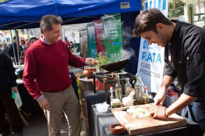 Con Pulti presente, se realiz� el festival solidario del Nuevo Amanecer