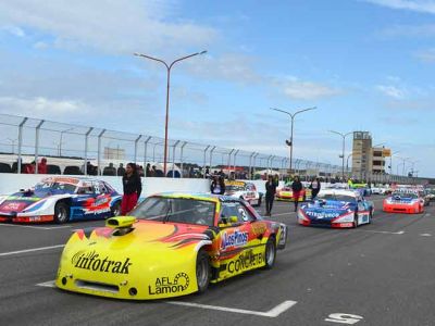 Triunfo de Costa y Mart�nez en el Supercar