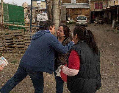 Costa: puerta a puerta en El Calafate