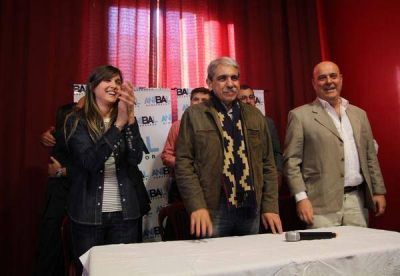 An�bal anuncia su gabinete agropecuario y al titular del Banco Provincia