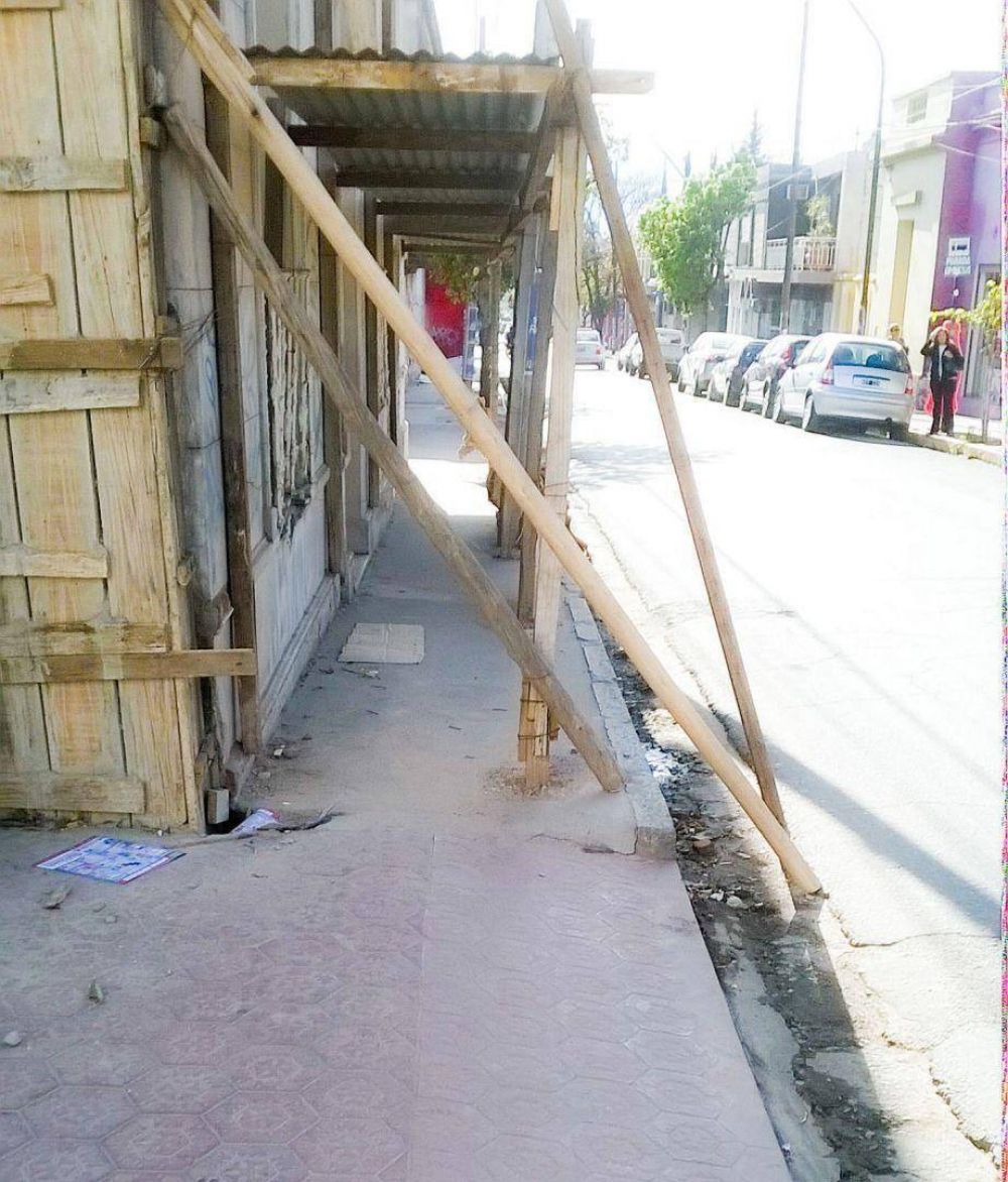 Veredas intransitables por obras en construcci�n