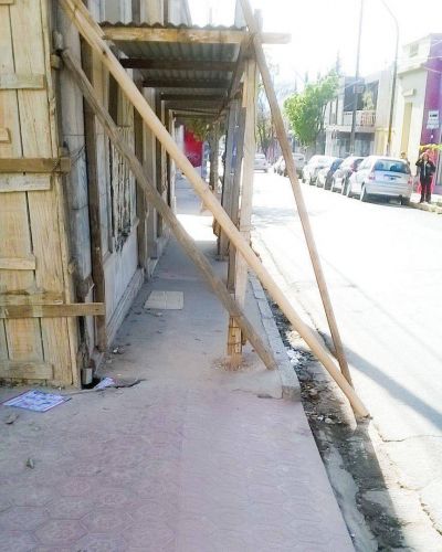 Veredas intransitables por obras en construcci�n