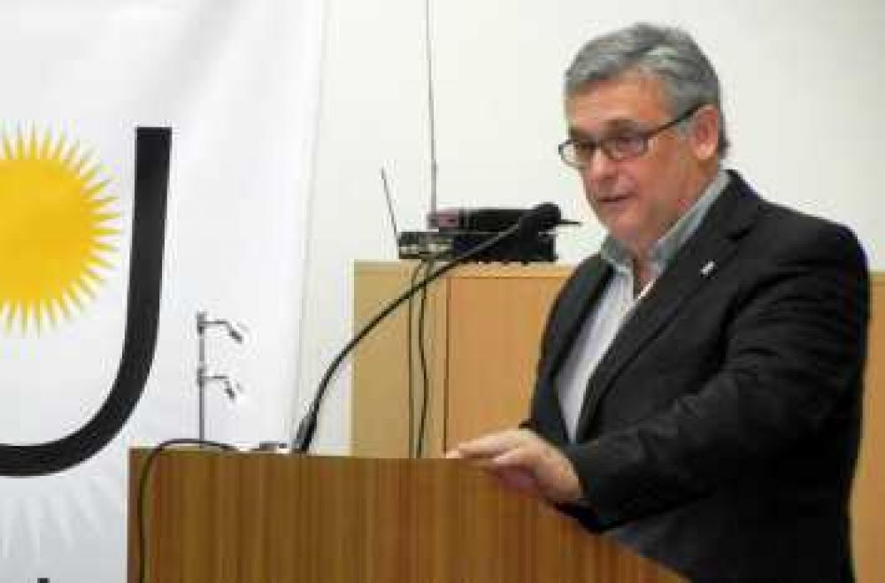 La Facultad de Ingenier�a de la UNNE saluda a las vialidades regionales por el D�a del Camino