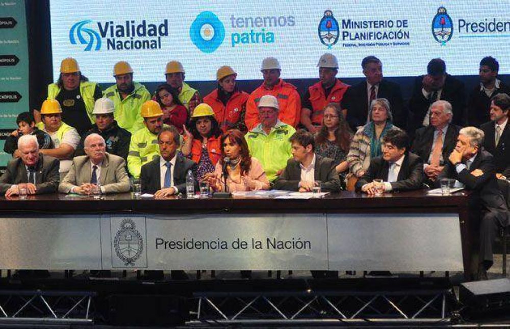 Cristina, de lleno en la campa�a, resalt� la pol�tica de desendeudamiento