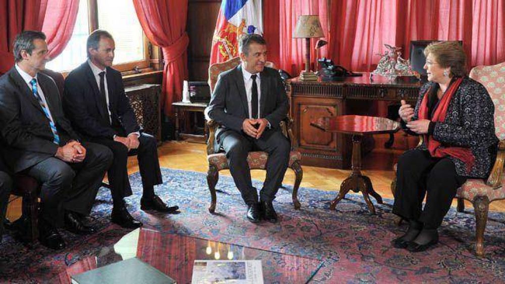 Urribarri llev� a Bordet y Bahl a una misi�n comercial	