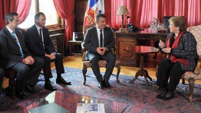 Urribarri llev� a Bordet y Bahl a una misi�n comercial	