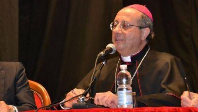 Divorciados vueltos a casar: acompa�amiento misericordioso, pero sin acceder a la Eucarist�a