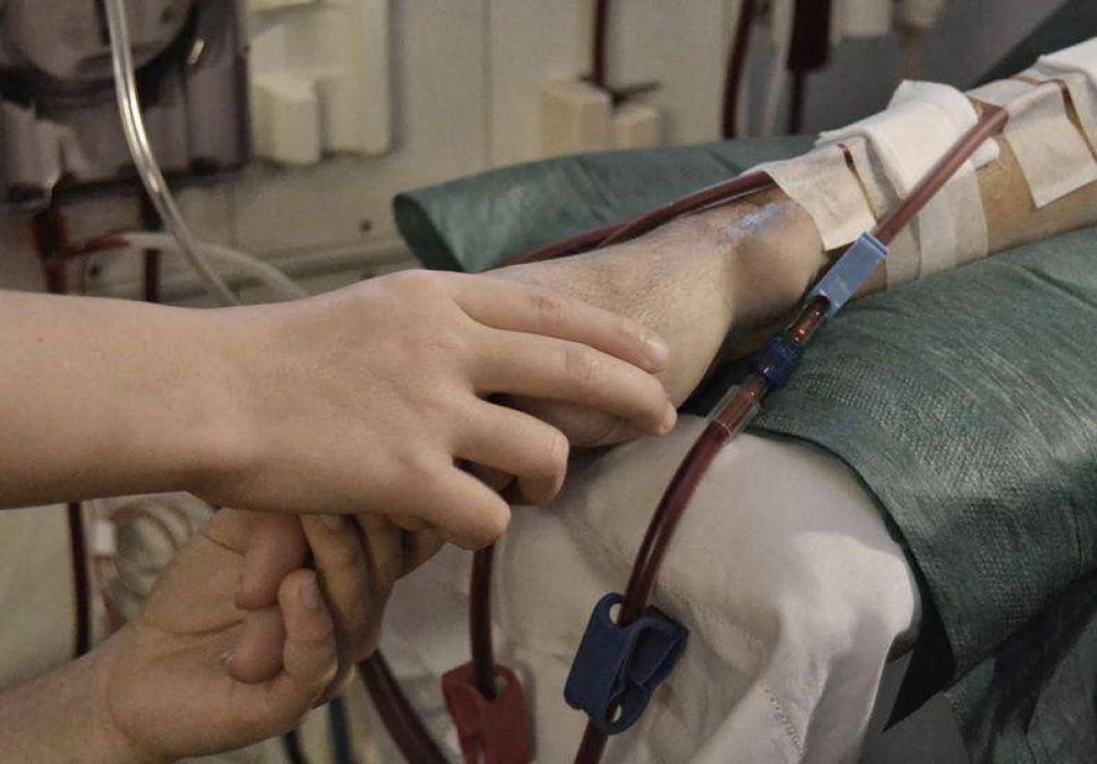 Una deuda millonaria podr�a dejar sin di�lisis a cientos de santafesinos