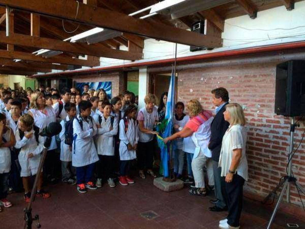 �Las clases tienen que comenzar en marzo�