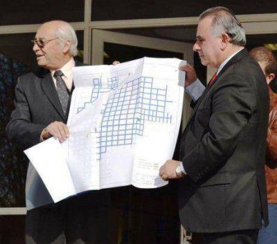 Se inaugur� la obra de Desag�es Cloacales en Tres Lomas, el pasado s�bado