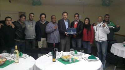 Denuncian que una �patota� cop� el Club Talleres �para hacer pol�tica� a favor de Bruera