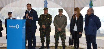 Bol�var: junto a Granados, Bucca puso en marcha la nueva sede de la Patrulla Rural