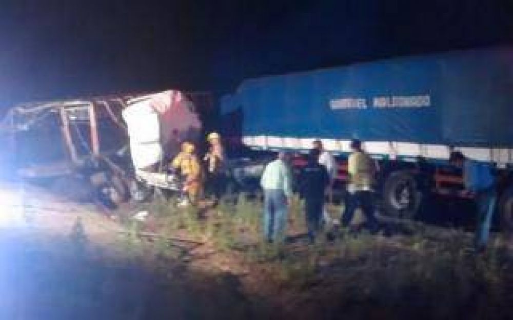 Luj�n: Choque frontal de camiones dej� vacas muertas en la ruta