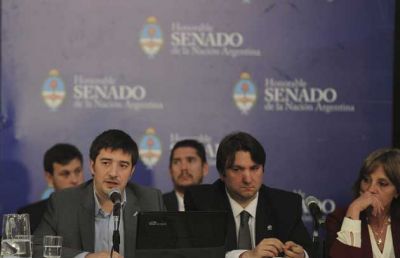 Marat�n en Congreso con Presupuesto, impuestos, sat�lites y fondos buitres