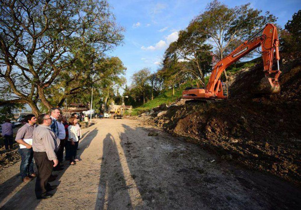 Osuna recorri� la obra de reconstrucci�n de una barranca del Parque Urquiza