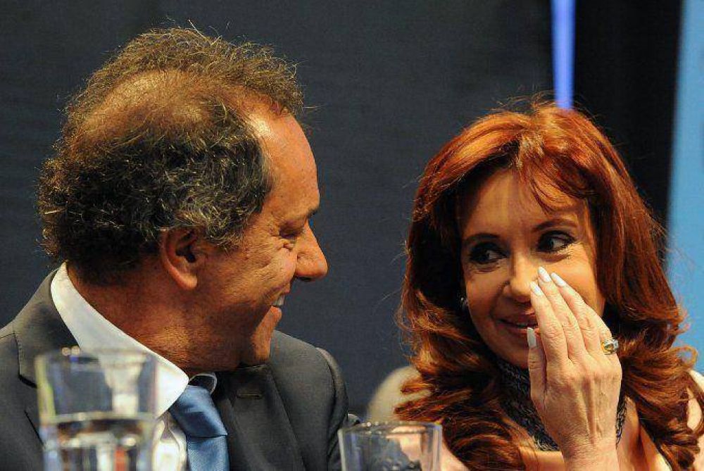 En campa�a, Scioli se reunir� este mi�rcoles con Cristina y Jos� 