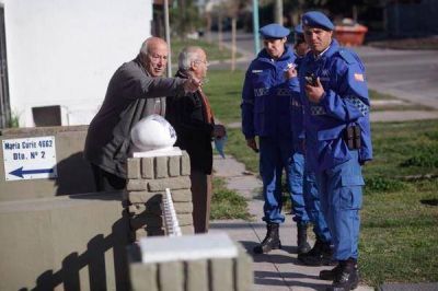 �De todos los barrios nos piden la presencia de la Polic�a Local�