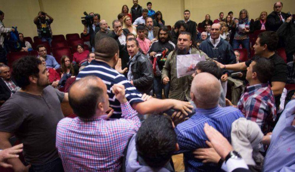 Sol� acus� al kirchnerismo por escrache en la UBA
