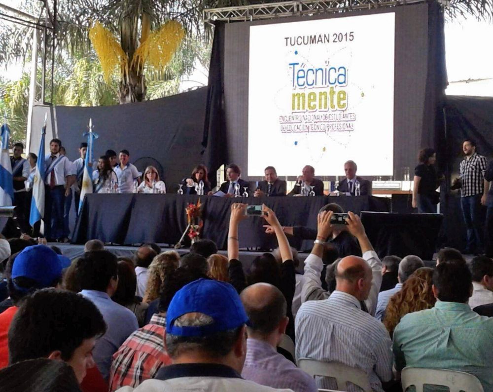 Alumnos misioneros participan de la mega muestra �T�cnicamente� en Tucum�n‏