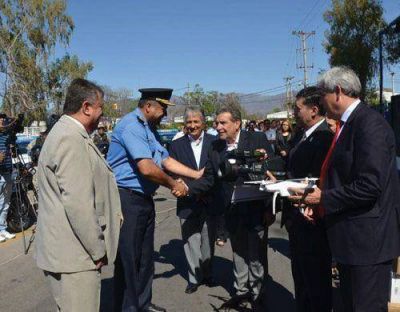 �Equipar a la Polic�a es darle m�s seguridad a nuestra gente�
