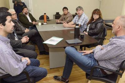 Buzzi recibi� a Fernando Vivas, quien dijo que trabajar� para que 