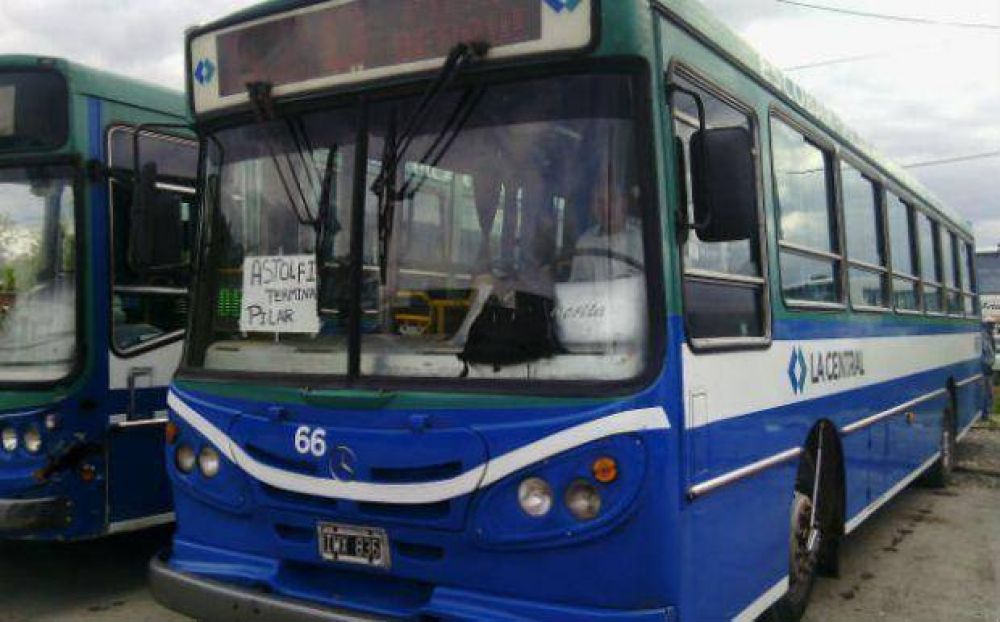 Ponen en funcionamiento un servicio de colectivo que une tres localidades