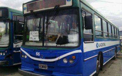 Ponen en funcionamiento un servicio de colectivo que une tres localidades