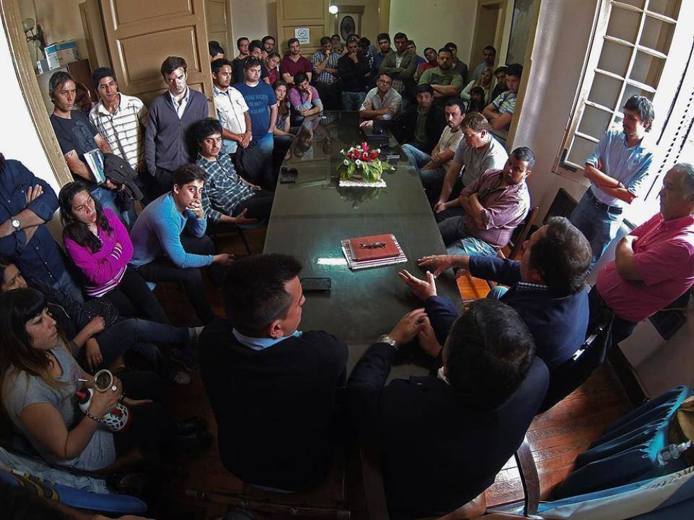La c�pula del PJ se reuni� con agrupaciones juveniles para unificar acciones de cara a las elecciones 