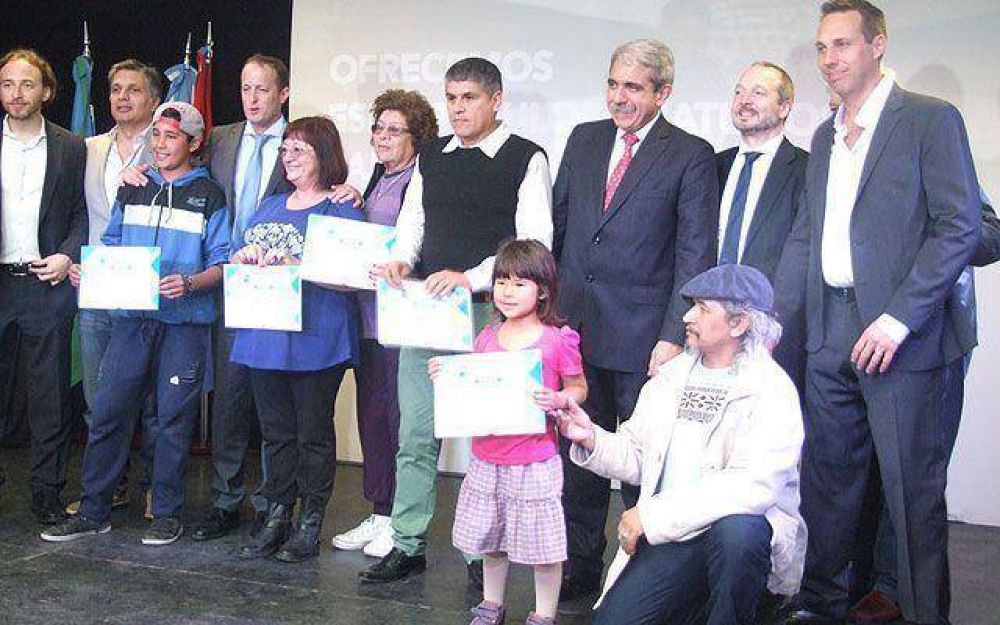 Fern�ndez asegur� que �el peronismo del siglo XXI es el kirchnerismo�