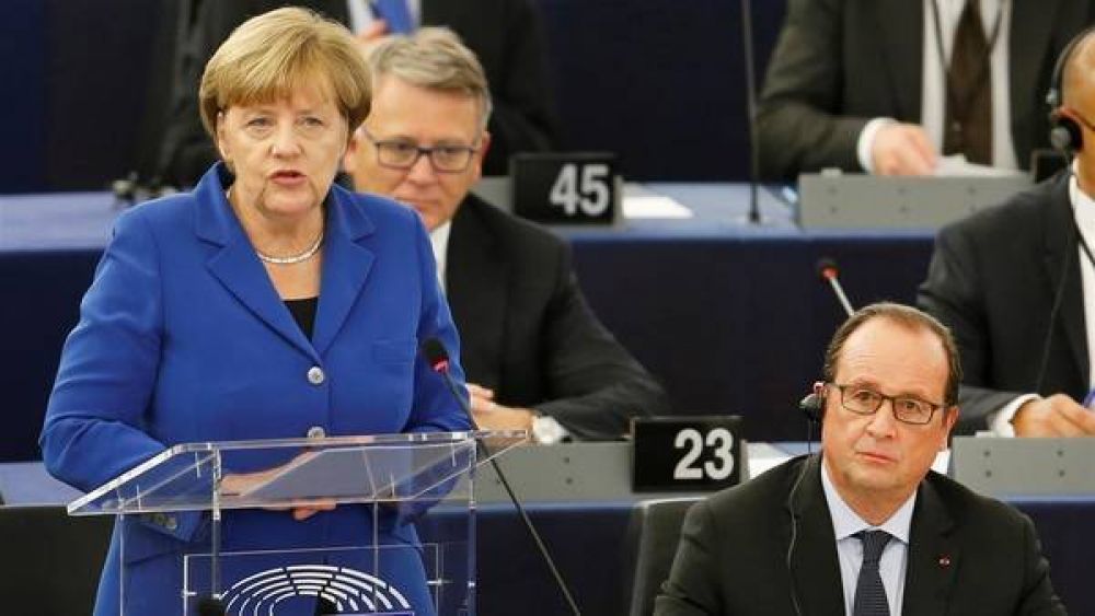 Hollande y Merkel reclaman una Europa de fronteras abiertas
