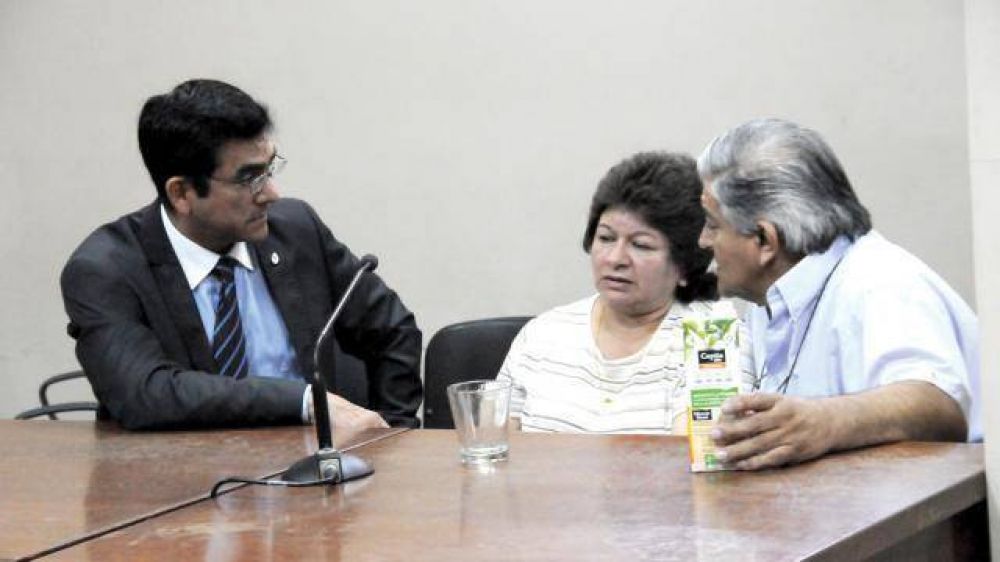 Condenaron a 12 y 10 a�os a una docente de Anta y a su esposo por explotar a sus alumnos