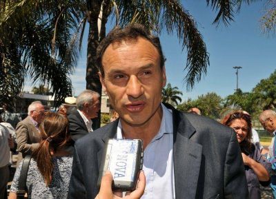 El intendente de La Plata recibi� el respaldo de un nuevo espacio pol�tico 